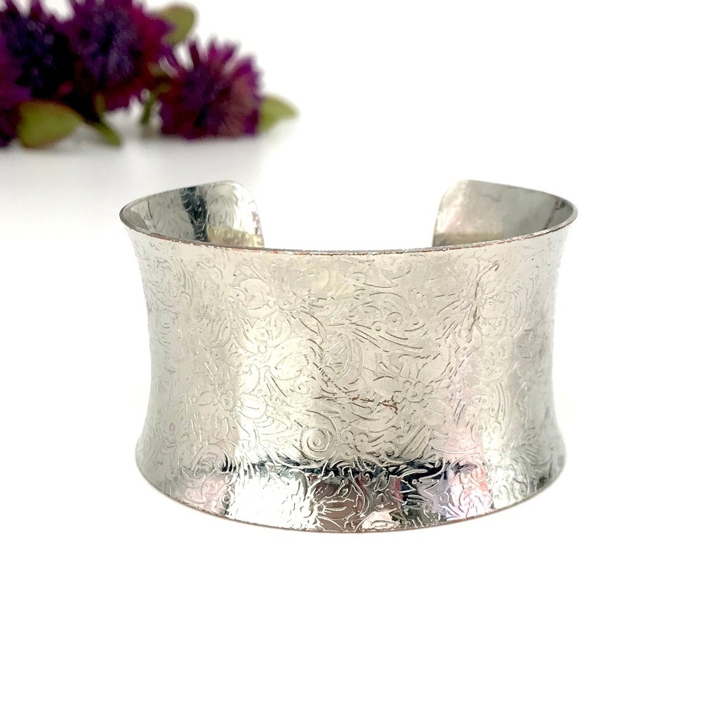 Silver tone Cuff Bracelet